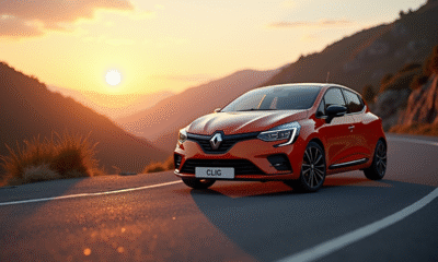 Renault Clio 2 V6 au lever du soleil en montagne